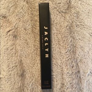 NIB Jaclyn Cosmetics Bourbon Lip Liner